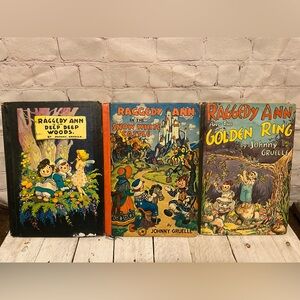 Raggedy Ann Vintage Book Set